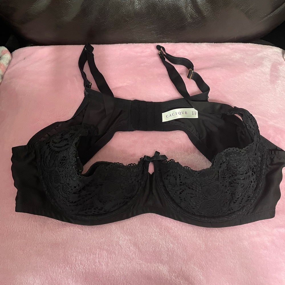 Cacique half bra 42C